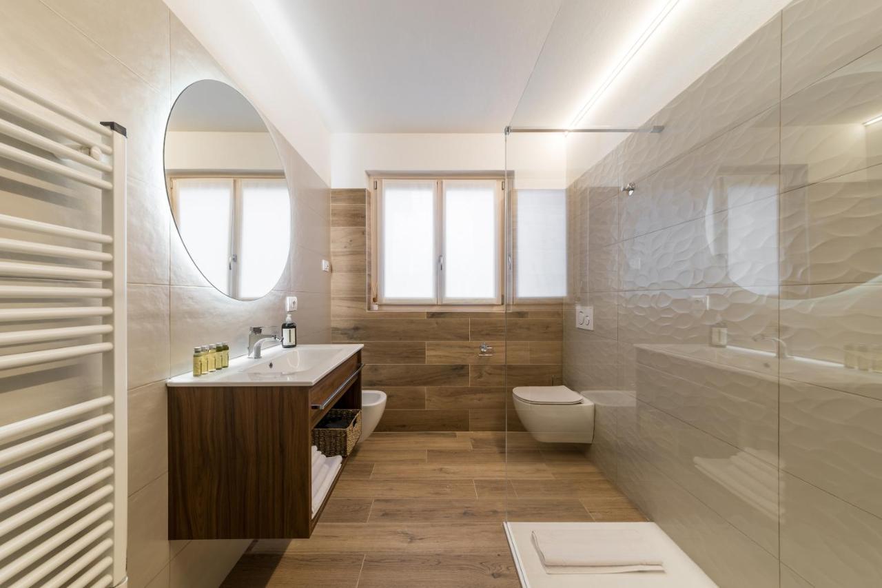 Boutique Apartments By Annalisa Torbole Sul Garda Zewnętrze zdjęcie