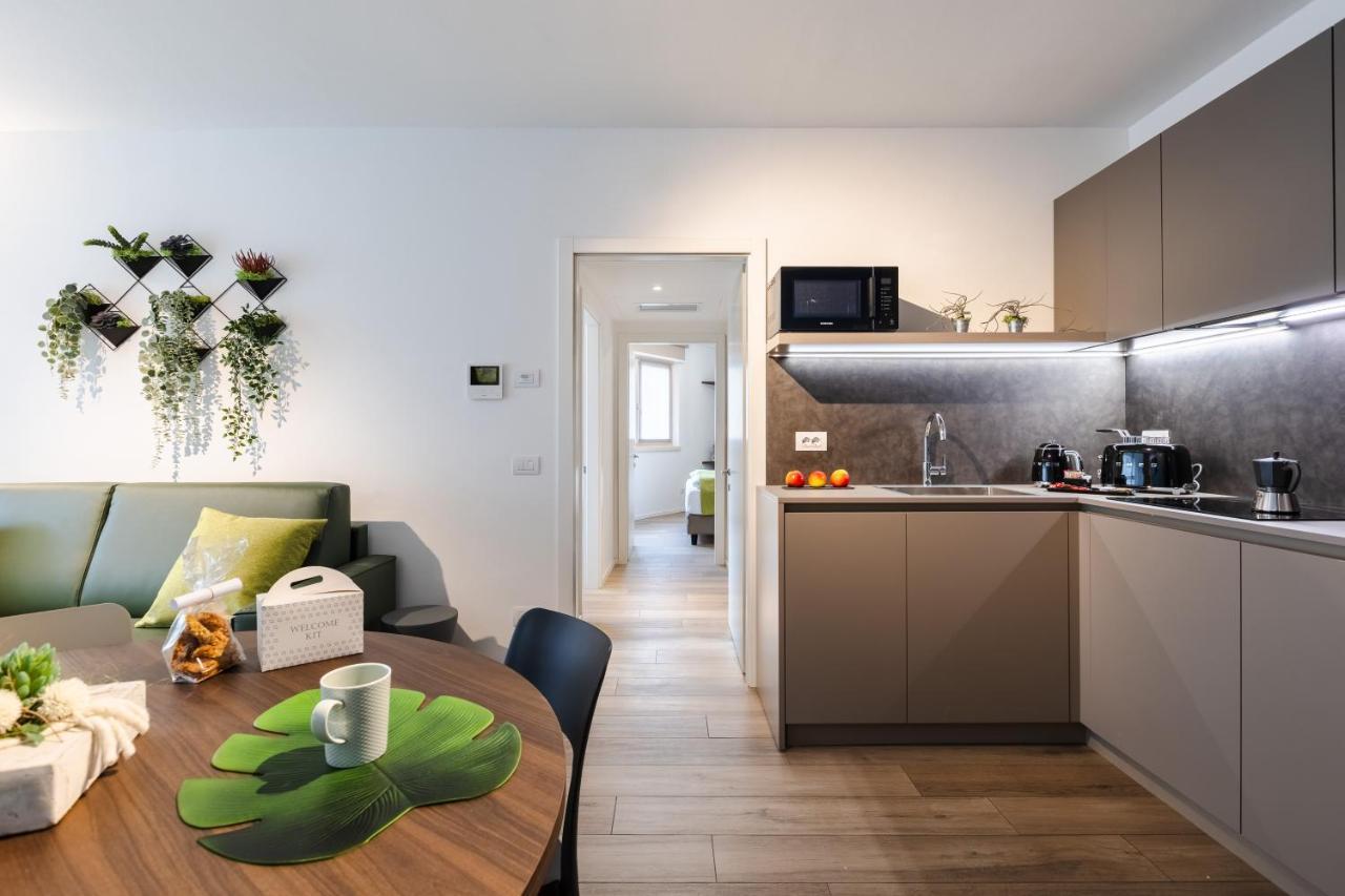 Boutique Apartments By Annalisa Torbole Sul Garda Zewnętrze zdjęcie