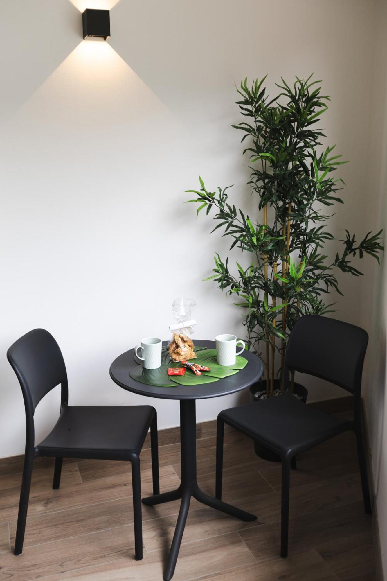 Boutique Apartments By Annalisa Torbole Sul Garda Zewnętrze zdjęcie