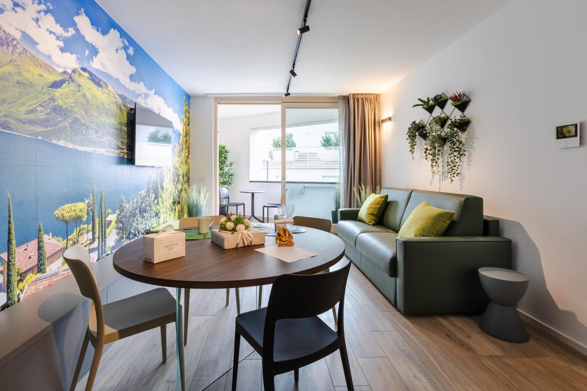 Boutique Apartments By Annalisa Torbole Sul Garda Zewnętrze zdjęcie