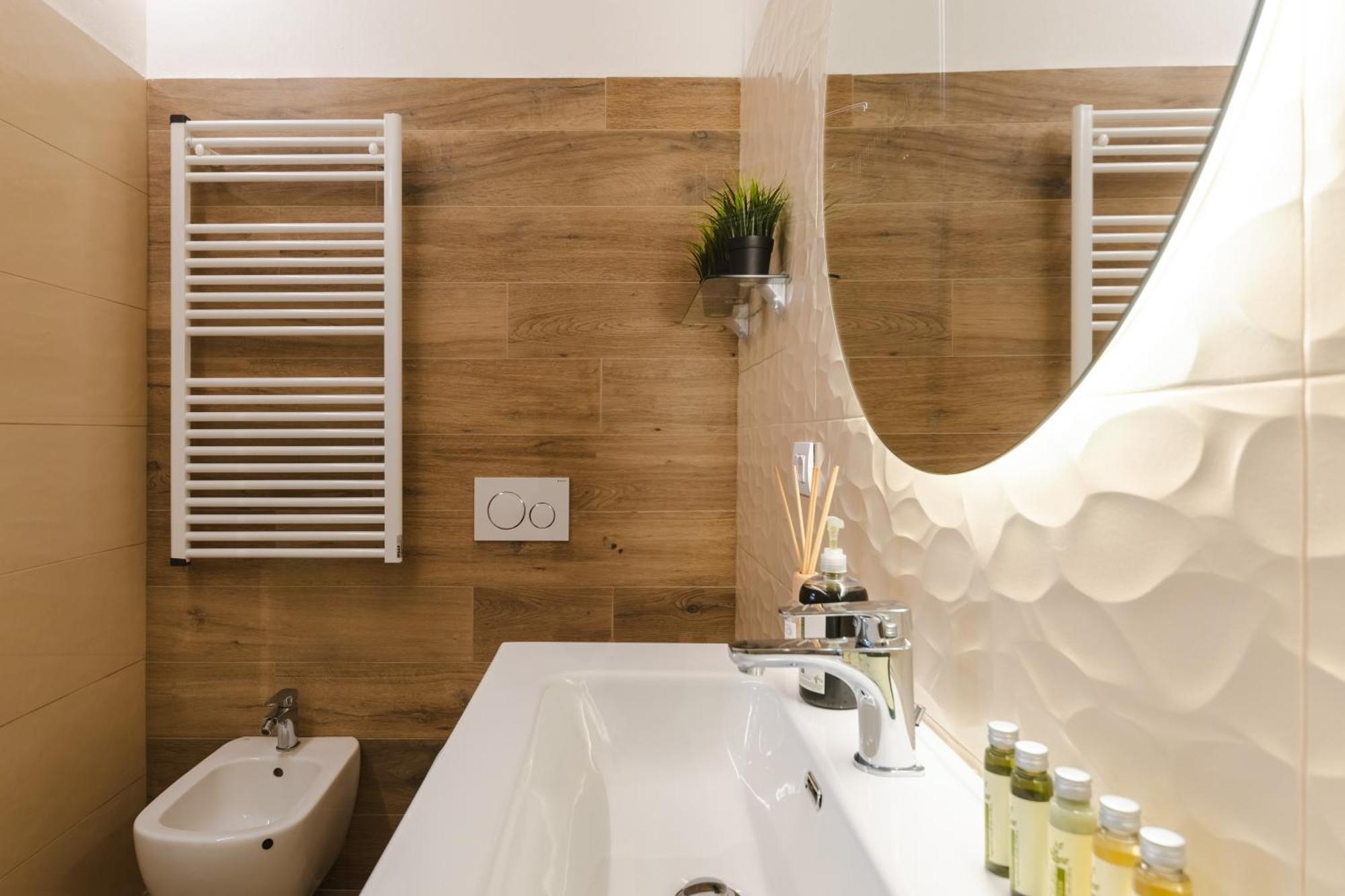 Boutique Apartments By Annalisa Torbole Sul Garda Zewnętrze zdjęcie