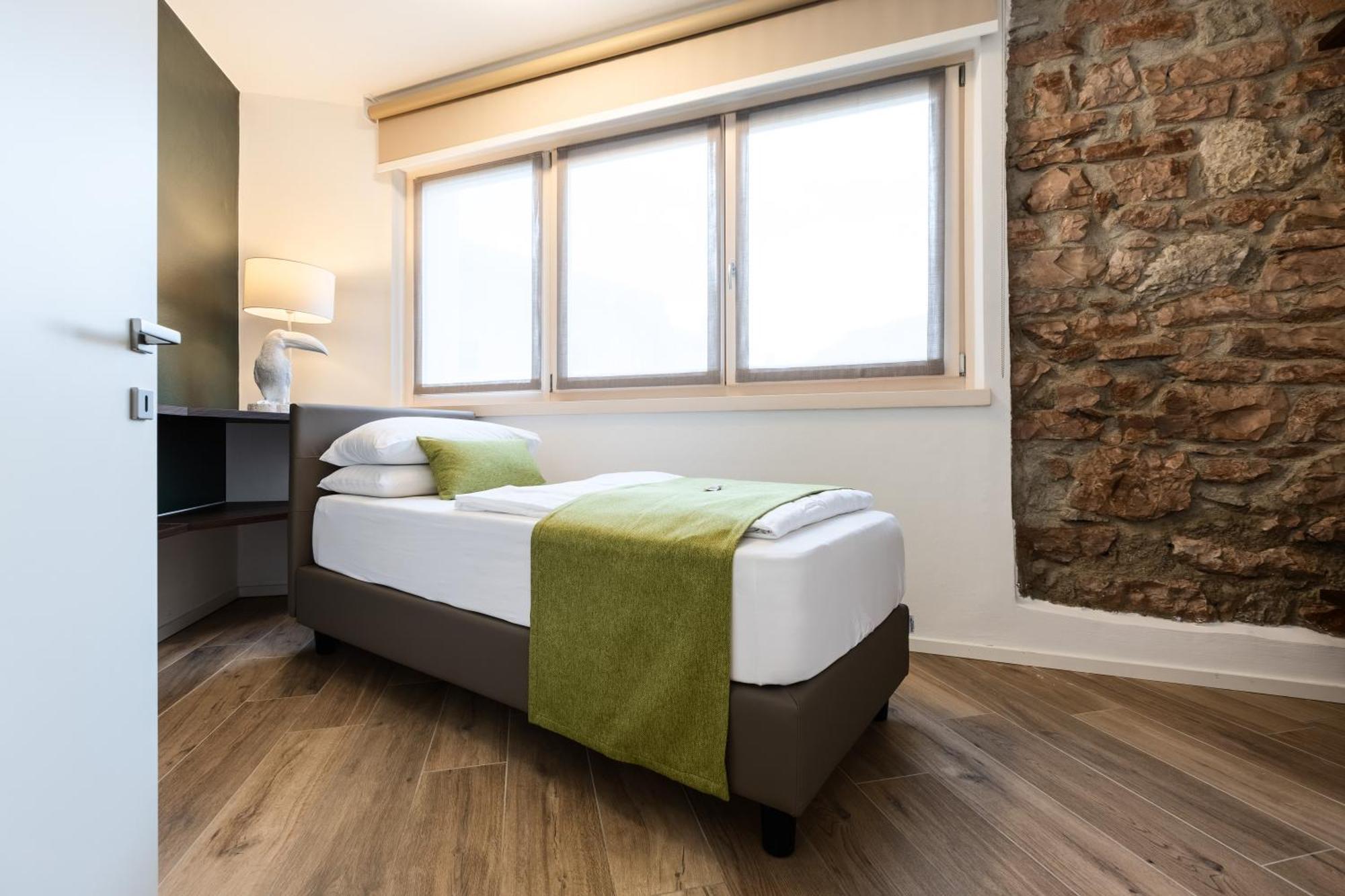 Boutique Apartments By Annalisa Torbole Sul Garda Zewnętrze zdjęcie